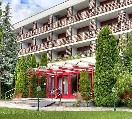 Uni Szálloda