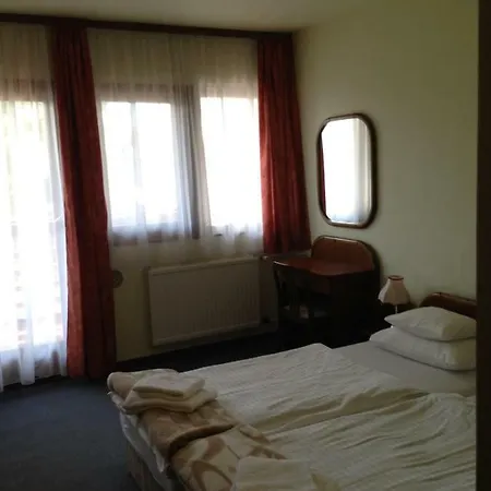 Uni Balatonfured